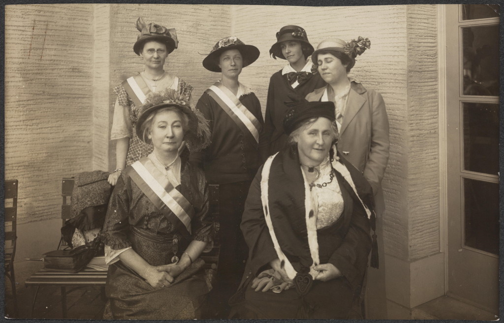 16363632559935b605f1a48242cf0