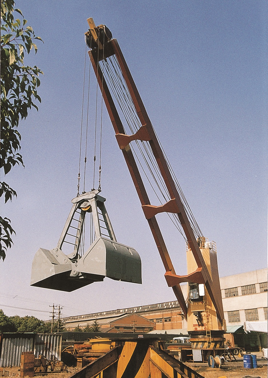 货物装卸起重机Mounted cargo crane