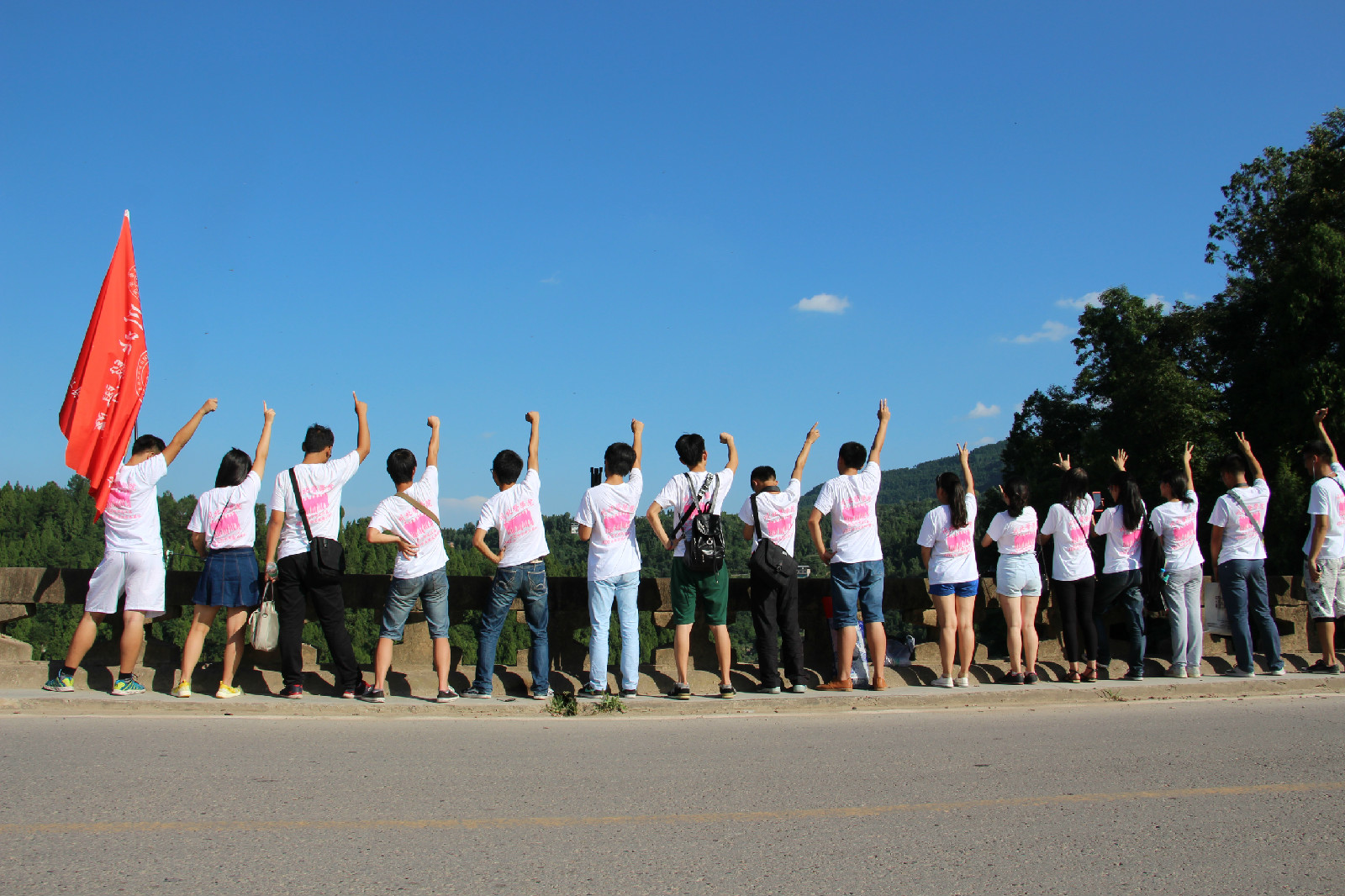 1645544898793eeb57543a3f0f4d3