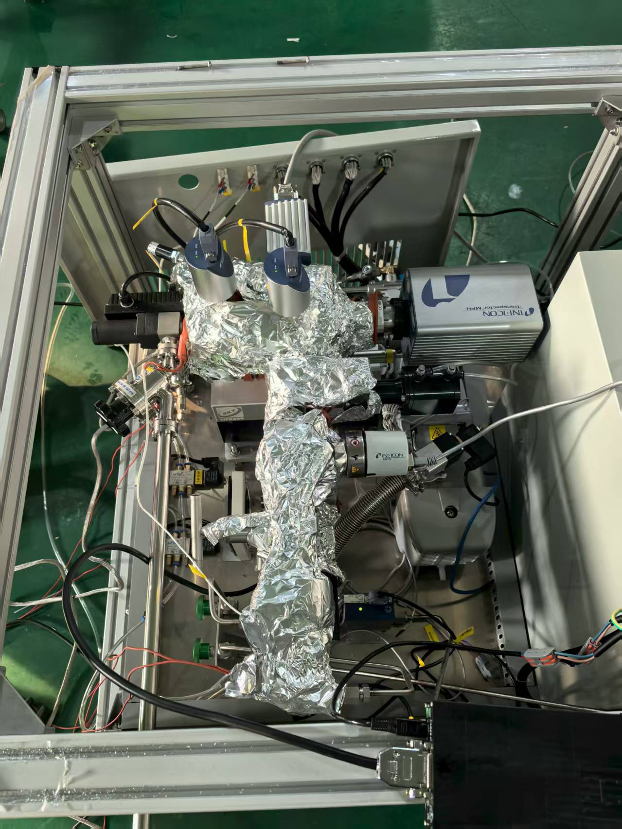 超高真空質譜系統2