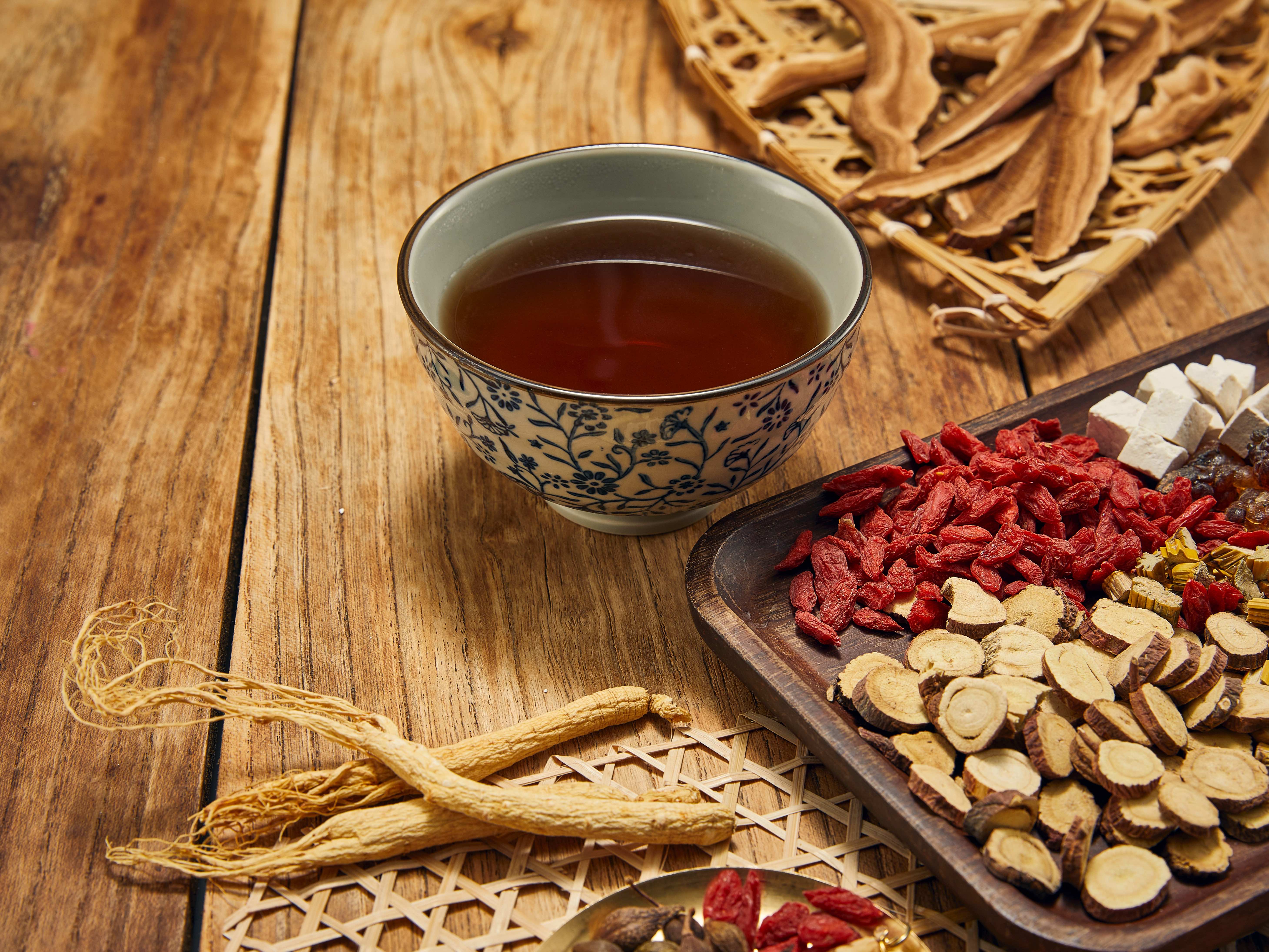 摄图网_501578399_中药材药汤（非企业商用）