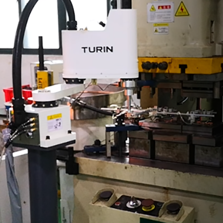 端子沖壓機器人工作站