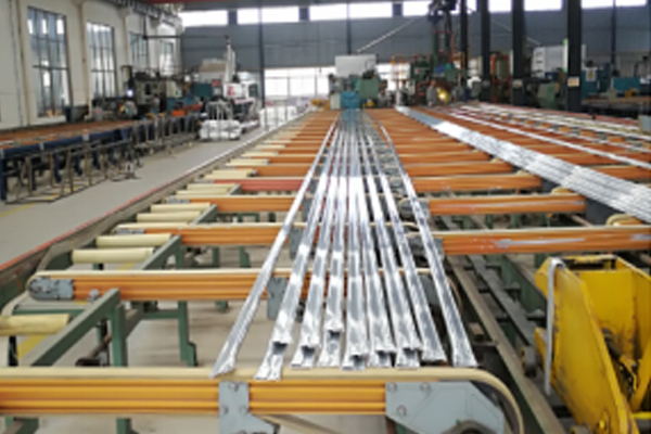 大型铝型材挤压生产线