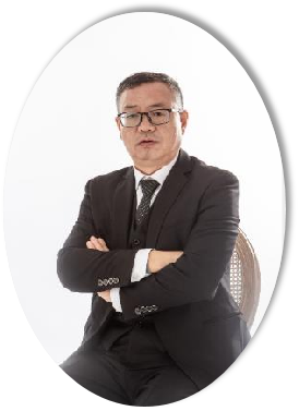 冯自平教授是中科院广州能源研究所储能与节能技术研究室主任、中科院“百人计划”引进国外杰出人才、中国科学院大学教授、中国科学技术大学教授，科技部863计划专家。
1990年西安交通大学电厂热能动力工程专业本科毕业；
1996年西安交通大学热能工程专业获得博士学位；
1998年日本京都大学博士后；
2001年日本大金空调技术研究所任特聘专家；
2003年中科院“百人计划”引进国外杰出人才回国。拥有30年以上的能源技术研发及产业化经验。
