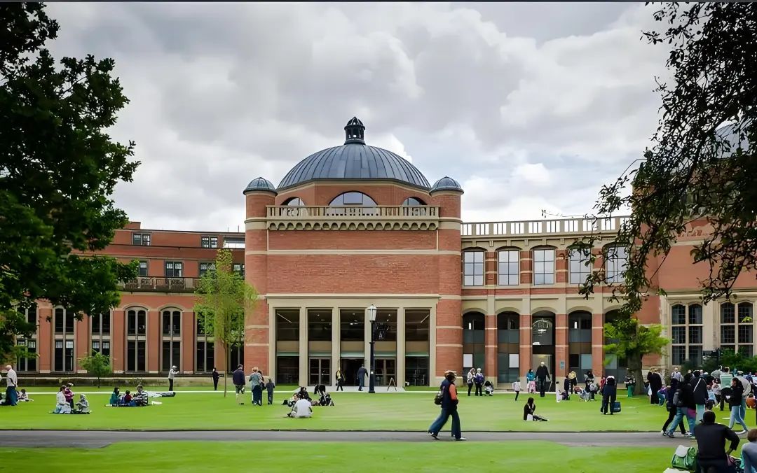 伯明翰大学校园