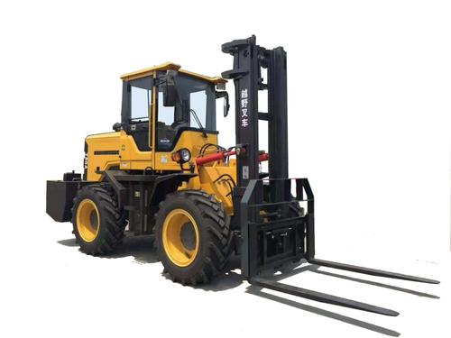 Off-road forklift