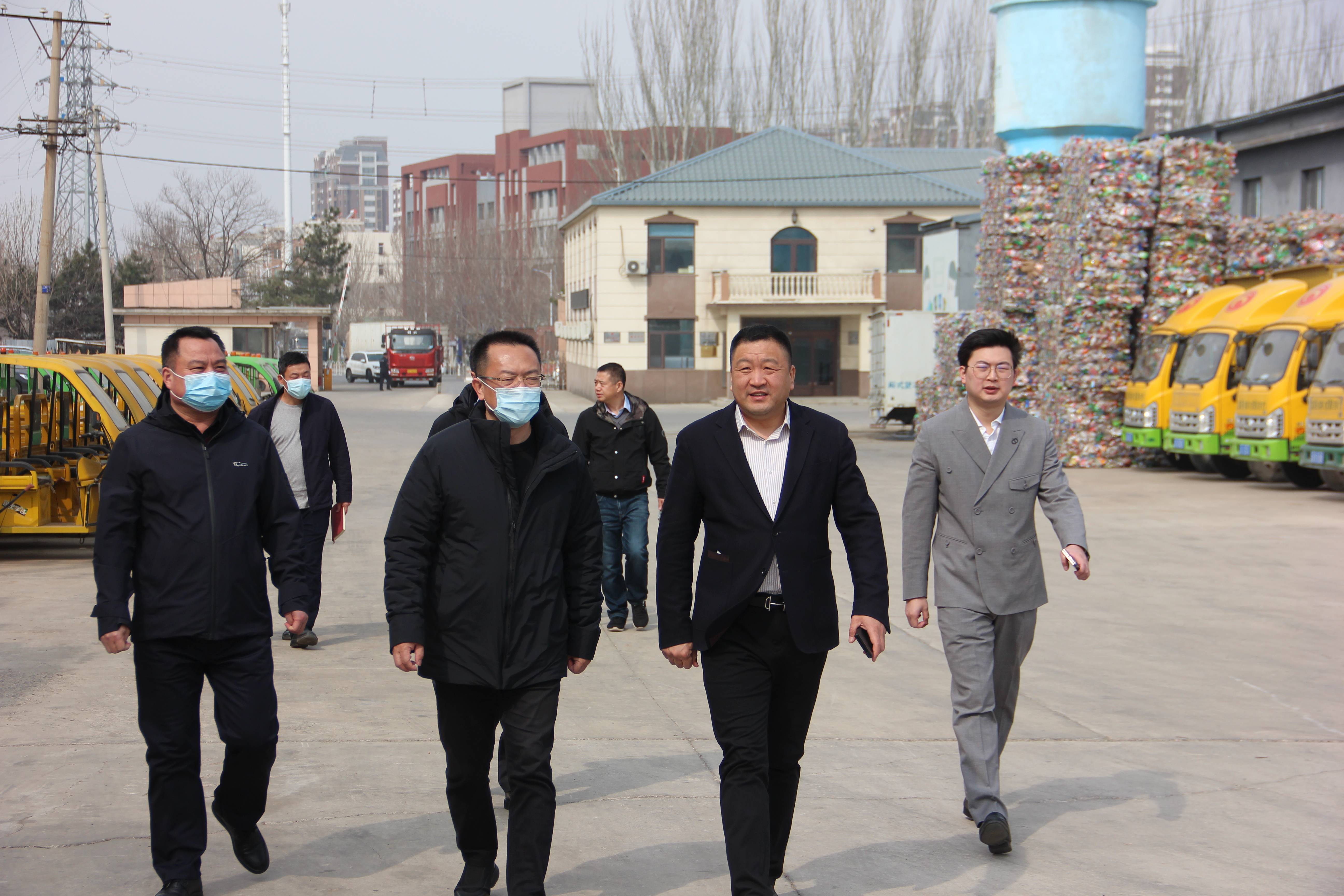 沈阳市供销社党组书记,理事会主任徐强等领导莅临集团调研