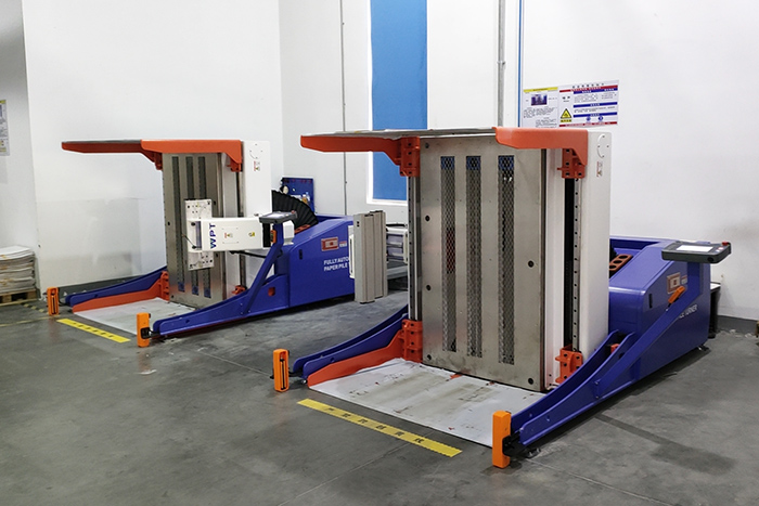 Two Sets of WPT Pile Turners Come into Service