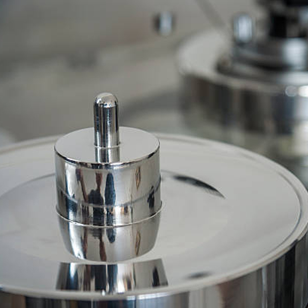 Uses abrasives and polishing compounds to create a highly reflective, mirror-like finish on CNC machined parts. Our company's polishing achieving a level of smoothness down to 0.2 microns, resulting in a visually stunning and durable finish for our customers' parts.