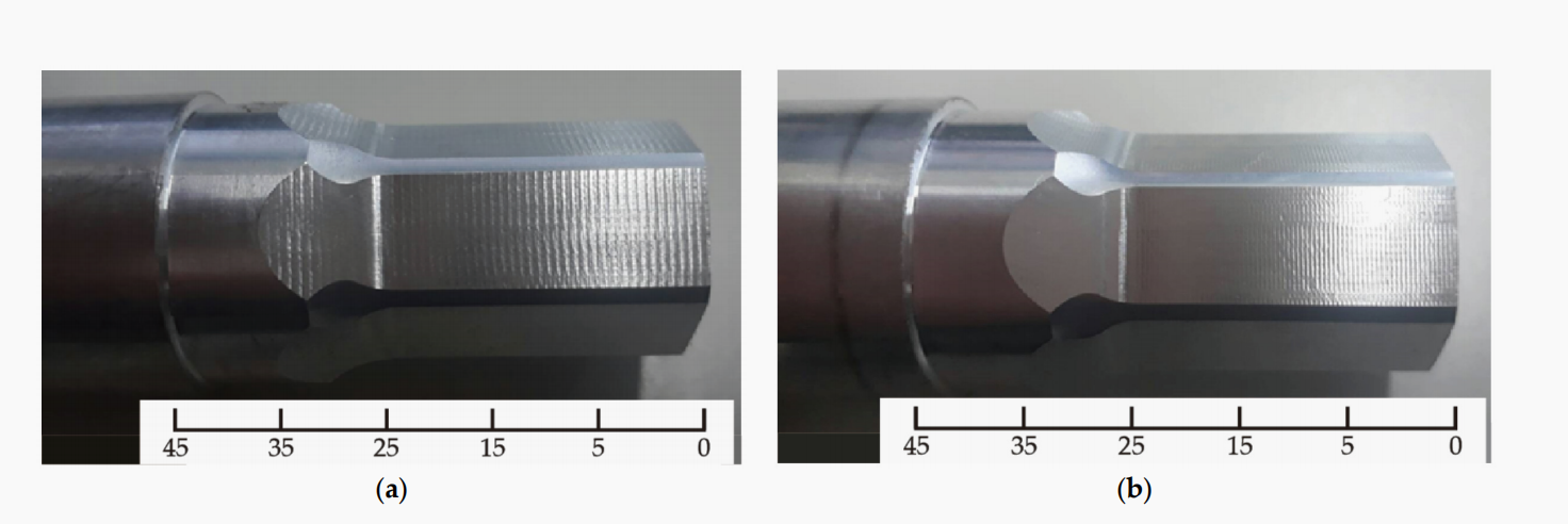 Figure 13. Shape of surface after (a) rough milling; and (b) inish milling.