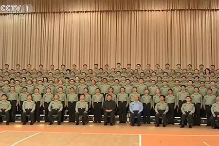 合作方：驻晋部队某基地文体中心
项目区域：会议厅     主要负责：窗帘采购安装