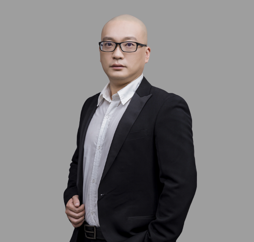 王明