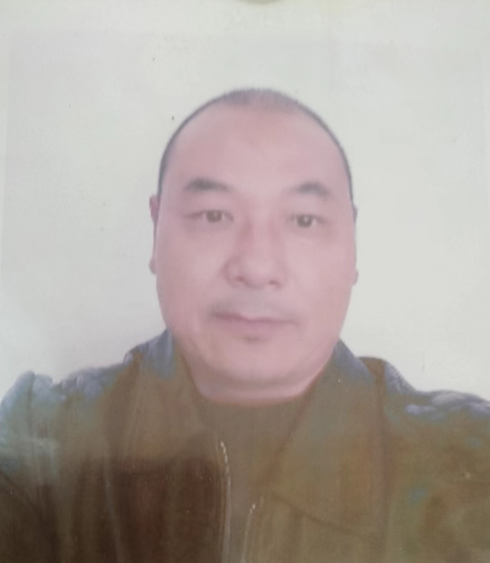 ?云南農(nóng)業(yè)大學(xué)園藝學(xué)院教授，公司果樹栽培管理技術(shù)顧問。