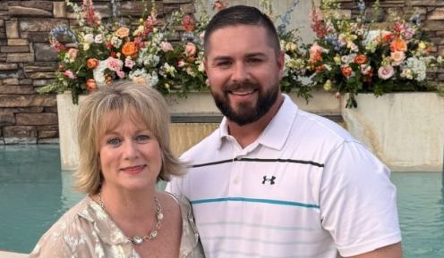 母子癌症幸存者分享了他们对癌症预防的故事