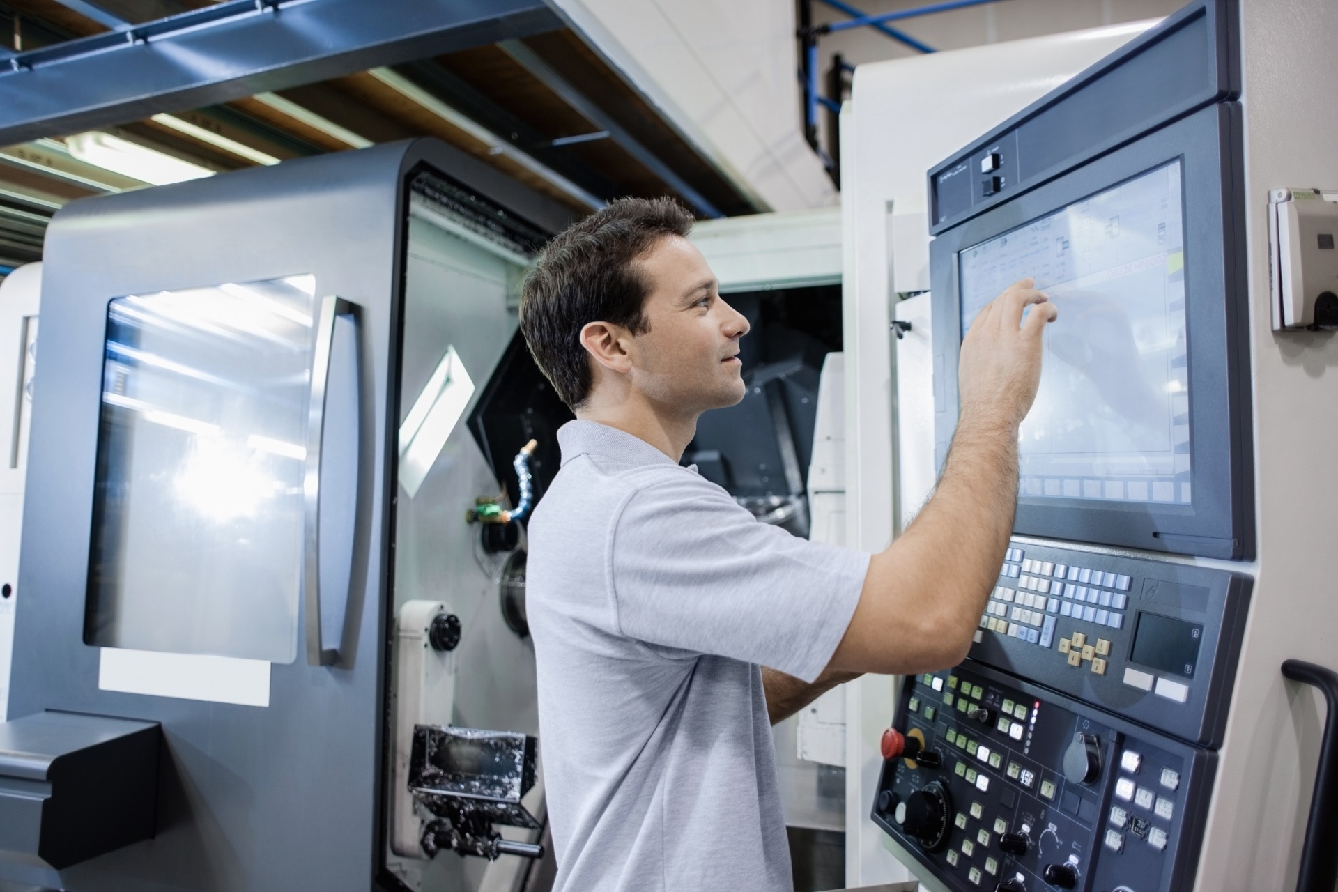 We produce touch monitors that are protected from mechanical impact, react to hands with gloves, contamination- and moisture- resistant. Increase the efficiency of the production process, facilitate and streamline work processes. Touch panel with no buttons and other bulky data entry systems. Touch monitors accelerate the process of information look-up and allows launching equipment with just one touch. Such monitors process the necessary data instantly. Continuous work without interruption for years. 