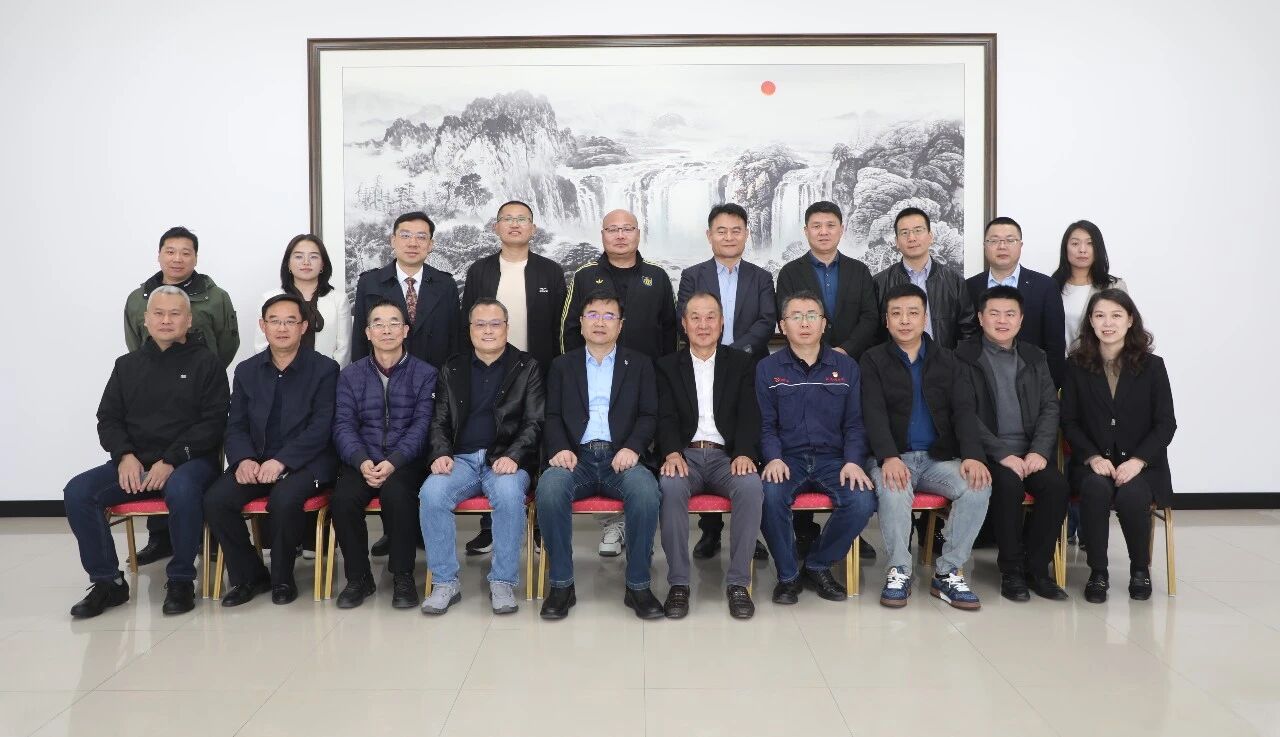 天津金属协会开展领导集体交流活动——走进新天钢德材科技集团