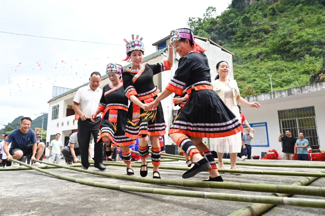 瑤族祝著節(jié)開(kāi)始啦，北港和鄉(xiāng)親們一起過(guò)“瑤年”