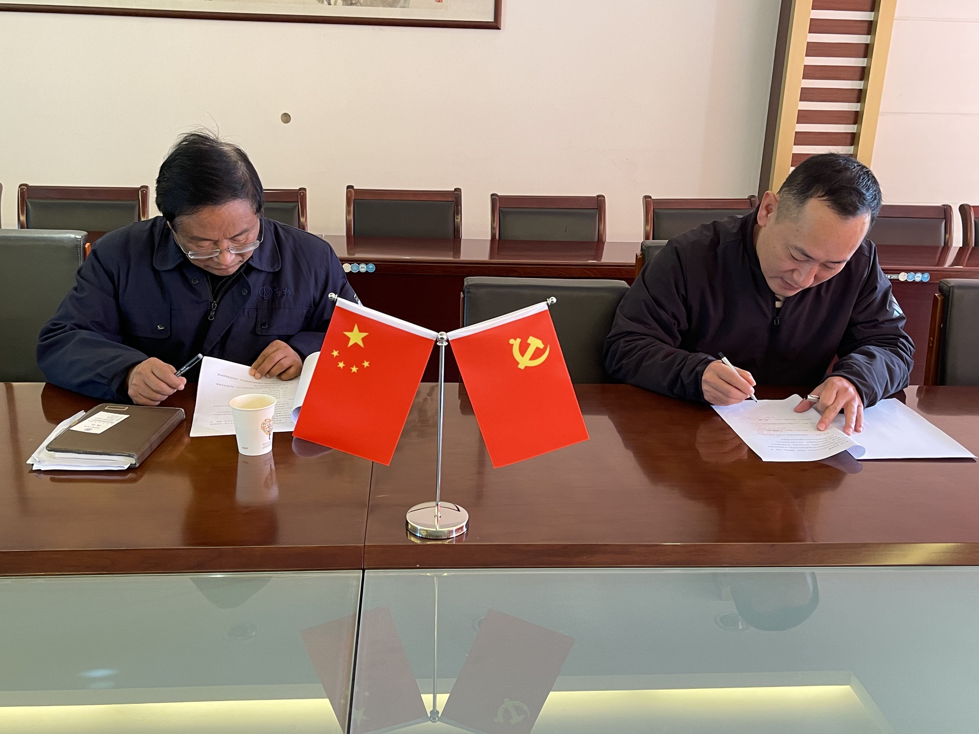 9c2bf35f30a499b0256844100a7f97d_看图王