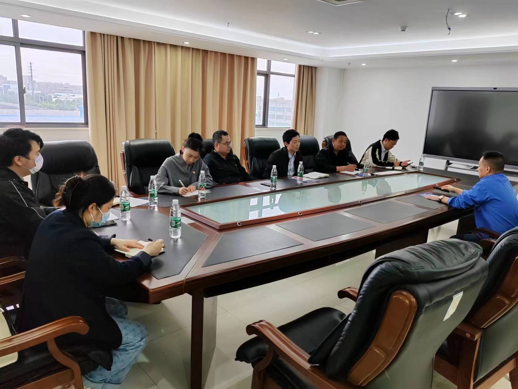 694f897e4bc2dba6167650abdd7ae9c