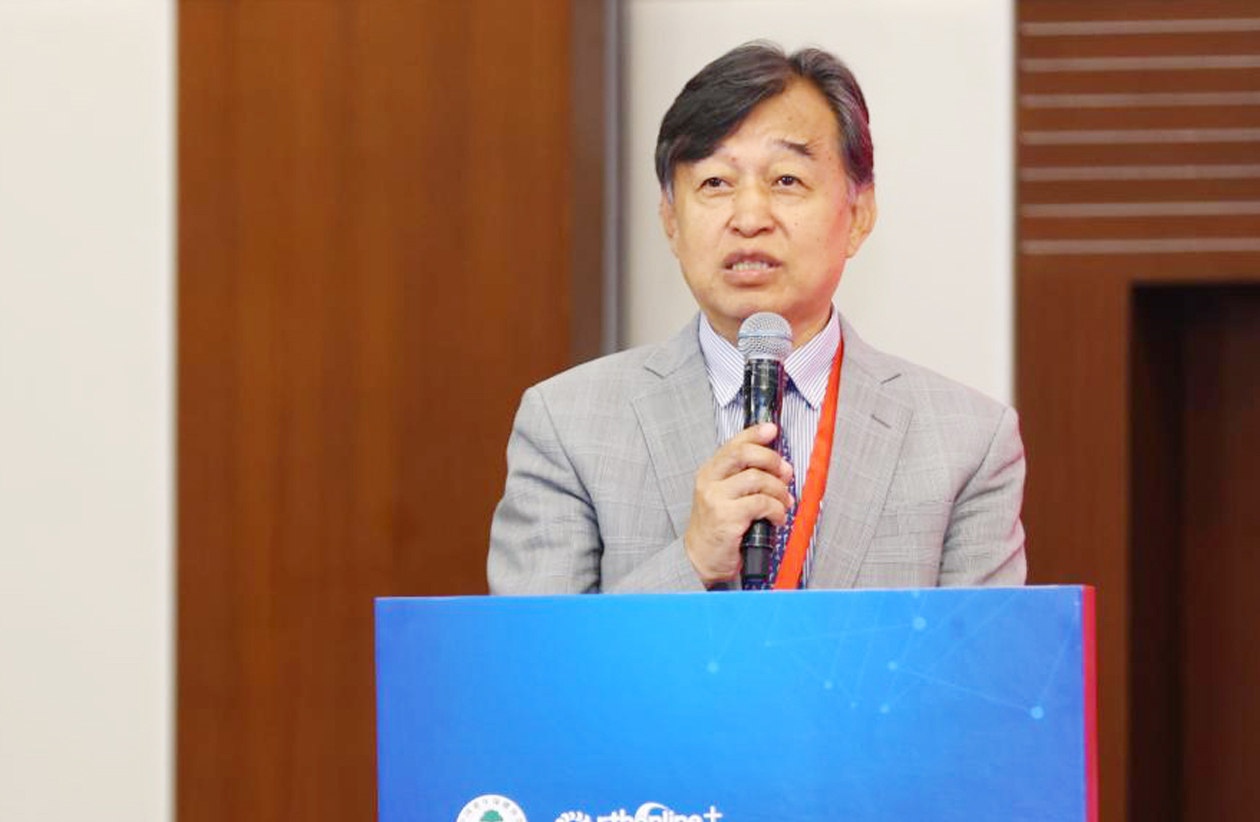 王坤正名誉会长致辞王坤正在致辞中首先祝贺童培建当选骨关节分会会长